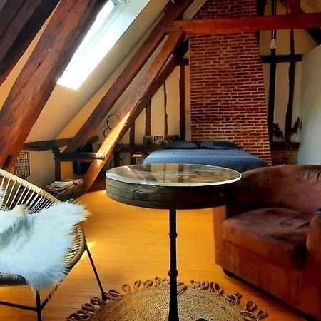 Апартаменты Loft De Charme A 150M De La Cathedrale Бове Экстерьер фото